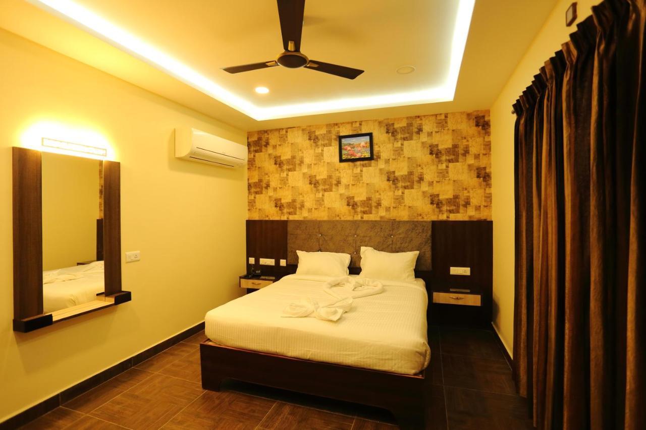 ホテルVedha Residency Tiruvannāmalai エクステリア 写真