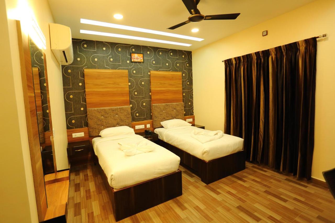 ホテルVedha Residency Tiruvannāmalai エクステリア 写真