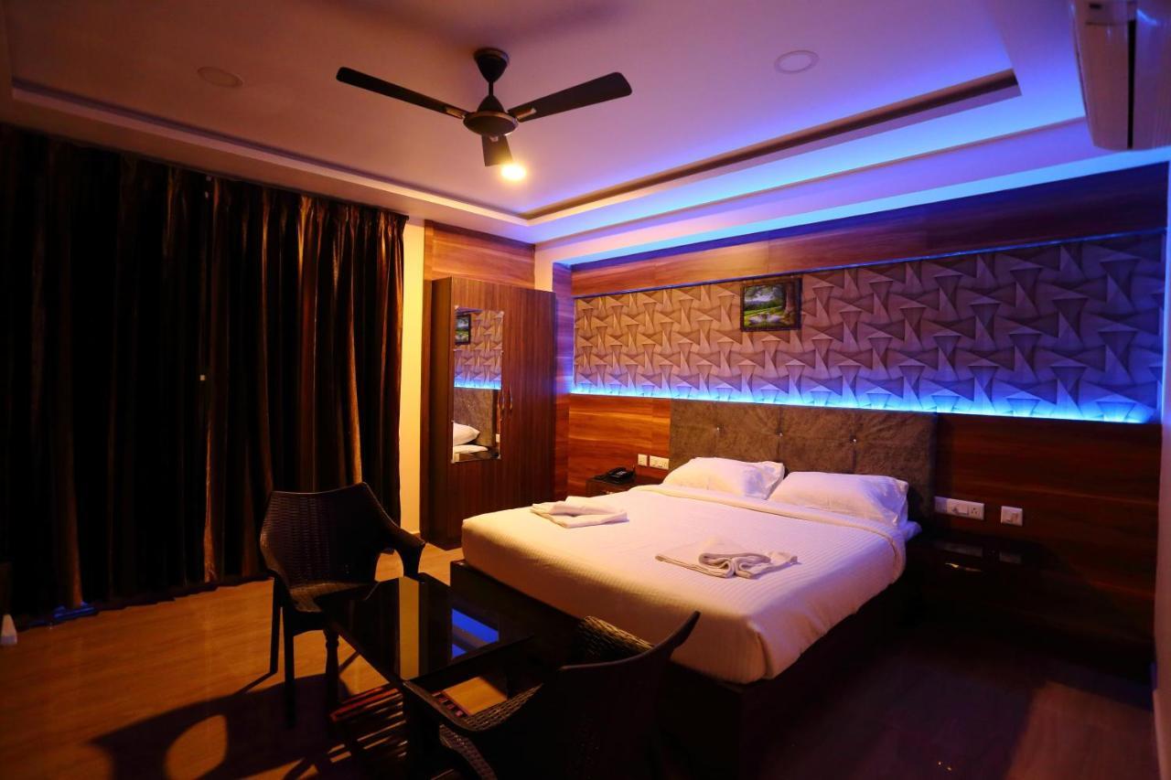 ホテルVedha Residency Tiruvannāmalai エクステリア 写真