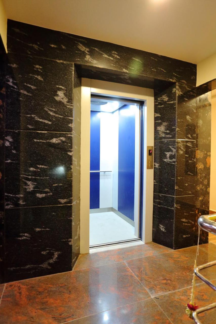 ホテルVedha Residency Tiruvannāmalai エクステリア 写真