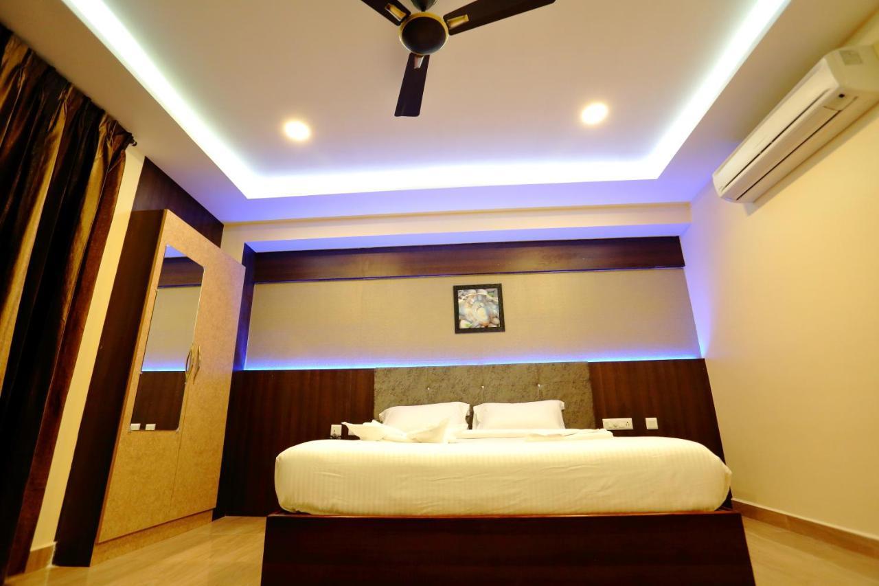 ホテルVedha Residency Tiruvannāmalai エクステリア 写真
