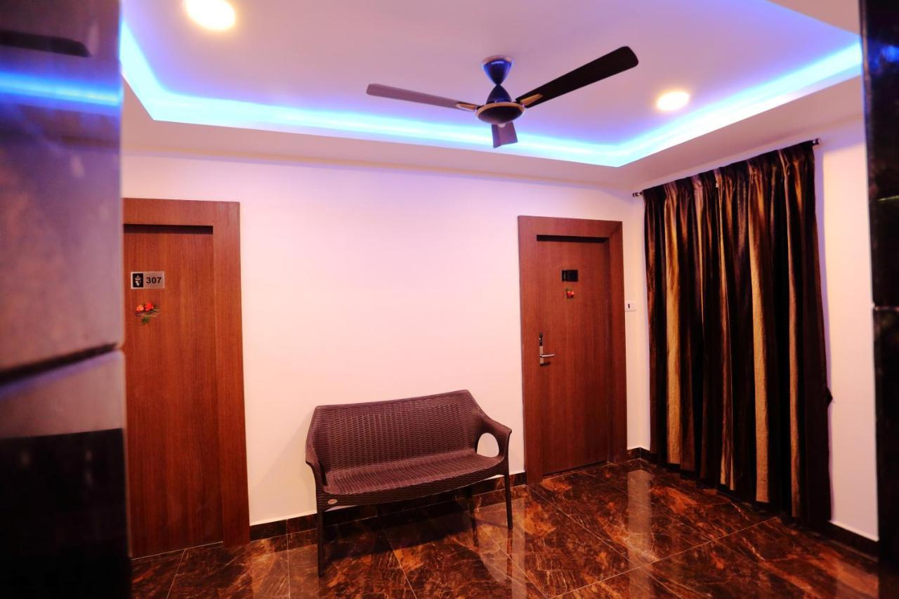 ホテルVedha Residency Tiruvannāmalai エクステリア 写真